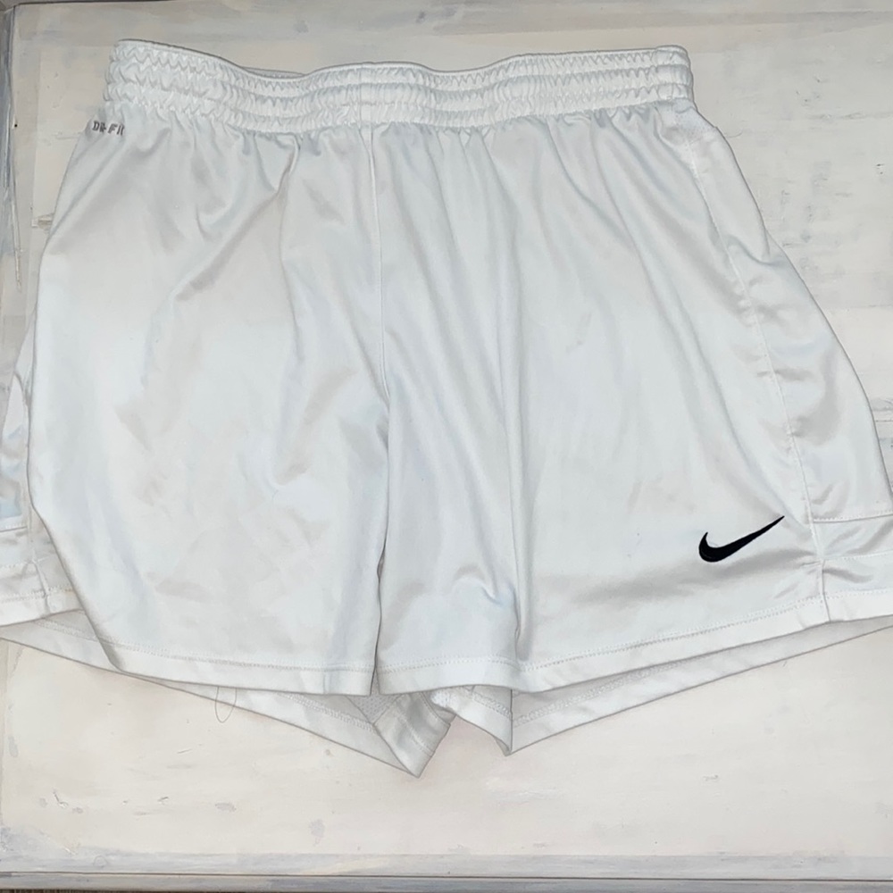 White nike running shorts